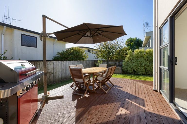 Photo of property in 22a Seaview Road, Otumoetai, Tauranga, 3110