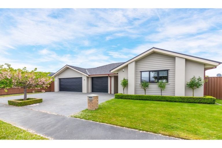 Photo of property in 39 Mariposa Crescent, Aidanfield, Christchurch, 8025