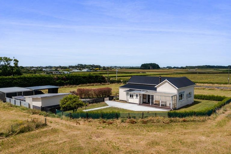 Photo of property in 84 Mawhitiwhiti Road, Normanby, Hawera, 4675
