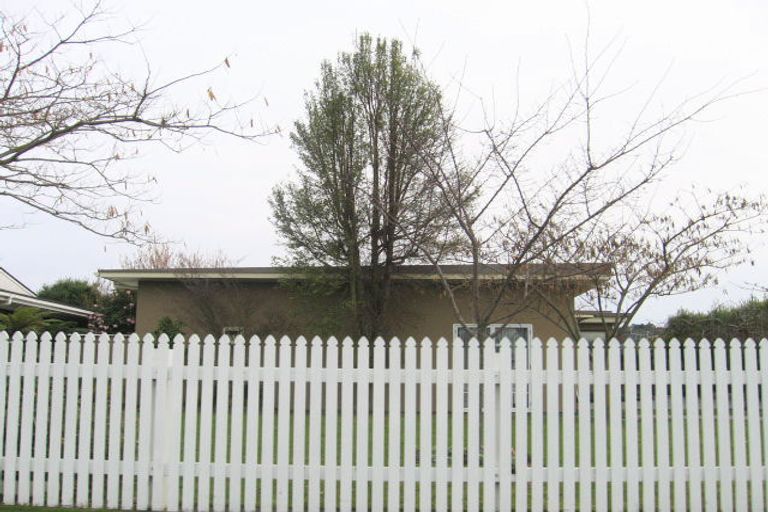 Photo of property in 409 Gloucester Street, Taradale, Napier, 4112