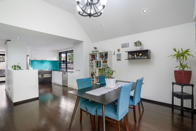 Photo of property in 6 Carnoustie Drive, Wattle Downs, Auckland, 2103