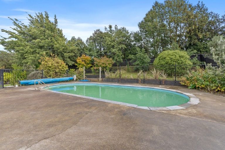 Photo of property in 19 Marlowe Place, Rolleston, 7614