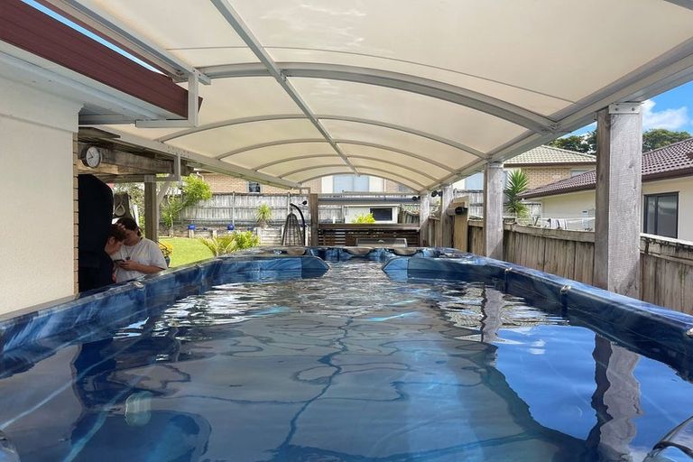 Photo of property in 4 Cinnabar Place, Westgate, Auckland, 0614