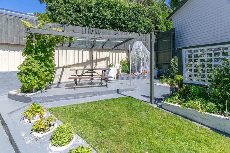 Photo of property in 64 Duncan Terrace, Kilbirnie, Wellington, 6022