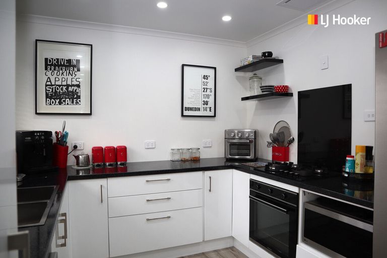 Photo of property in 11 Dick Street, South Dunedin, Dunedin, 9012