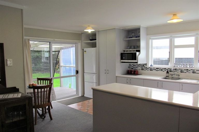 Photo of property in 15 Birdwood Street, Featherston, 5710
