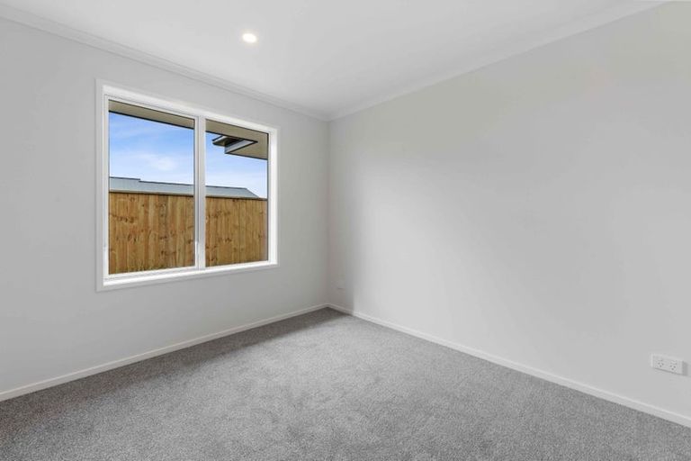 Photo of property in 19 Uatoto Road, Clarks Beach, 2122