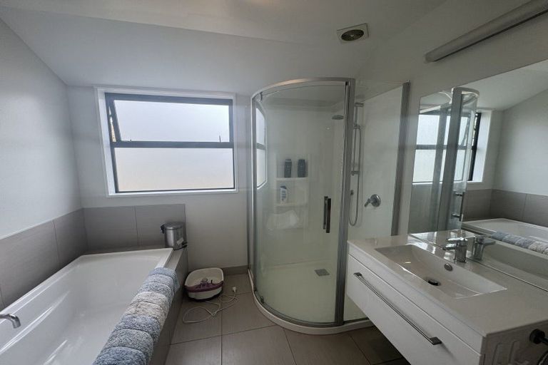 Photo of property in 2 Ashenhurst Way, Lower Shotover, Queenstown, 9304