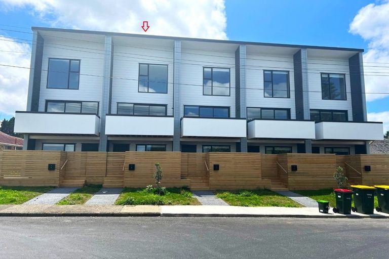 Photo of property in 2/30 Bowater Place, Manurewa, Auckland, 2102