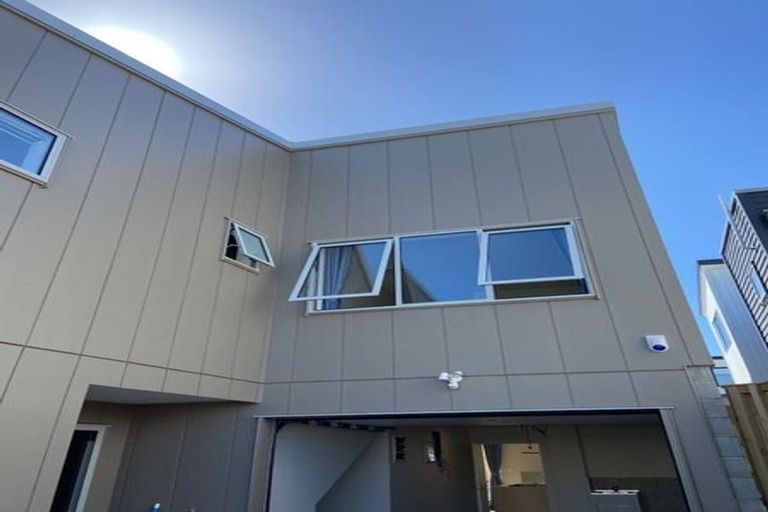 Photo of property in 16 Gecko Road, Hobsonville, Auckland, 0616