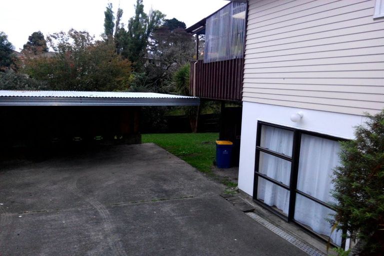 Photo of property in 13 Vina Place, Massey, Auckland, 0614