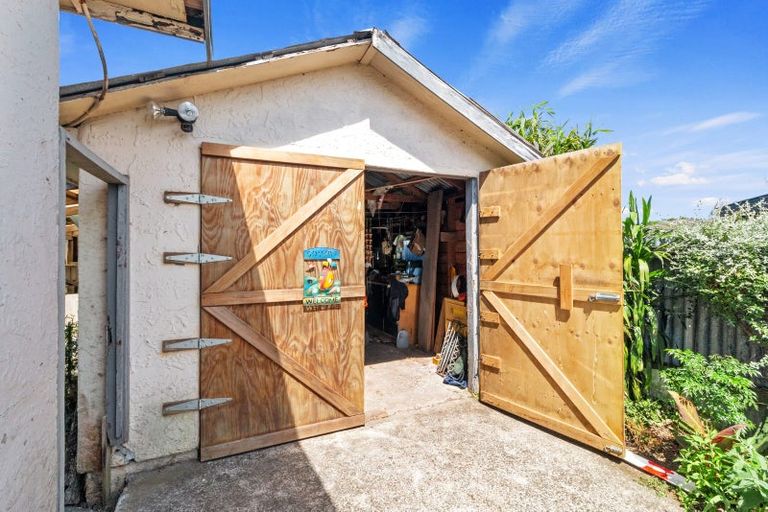 Photo of property in 18 Clive Road, Katikati, 3129