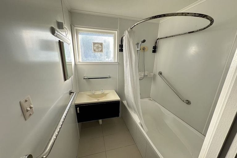 Photo of property in 26 Awatere Street, Clover Park, Auckland, 2023