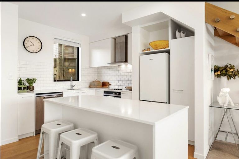 Photo of property in 8/52 High Street, Island Bay, Wellington, 6023