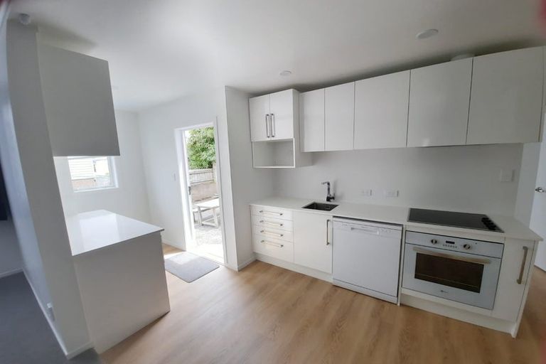 Photo of property in 5b Rosebank Road, Avondale, Auckland, 1026