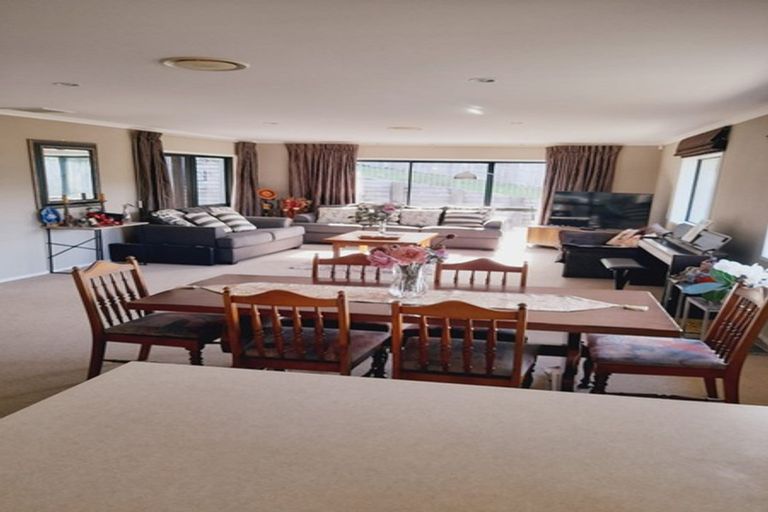 Photo of property in 14 Tieke Place, Horahora, Whangarei, 0110