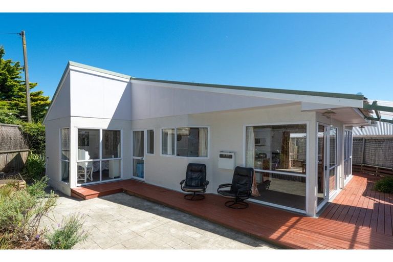 Photo of property in 2/115 Waimea Road, Nelson South, Nelson, 7010