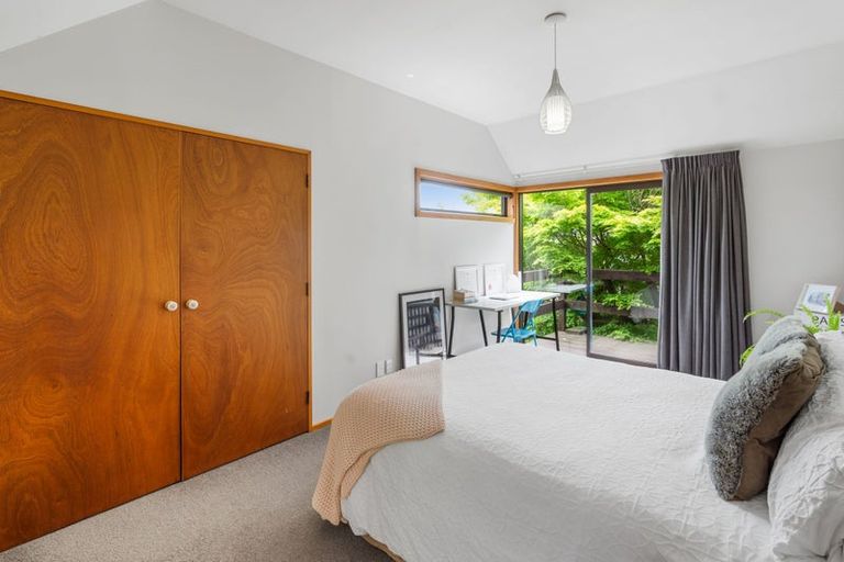 Photo of property in 16 Felstead Place, Avonhead, Christchurch, 8042