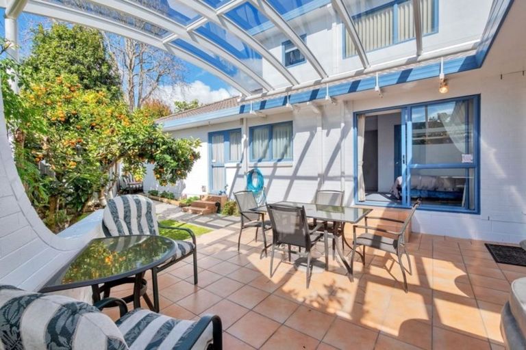 Photo of property in 33a Youngs Road, Papakura, 2110