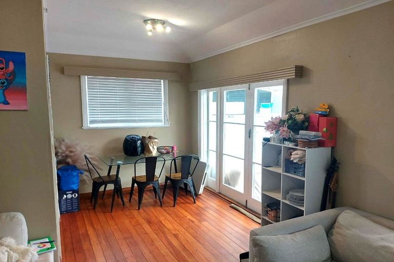 Photo of property in 11 Naenae Road, Naenae, Lower Hutt, 5011