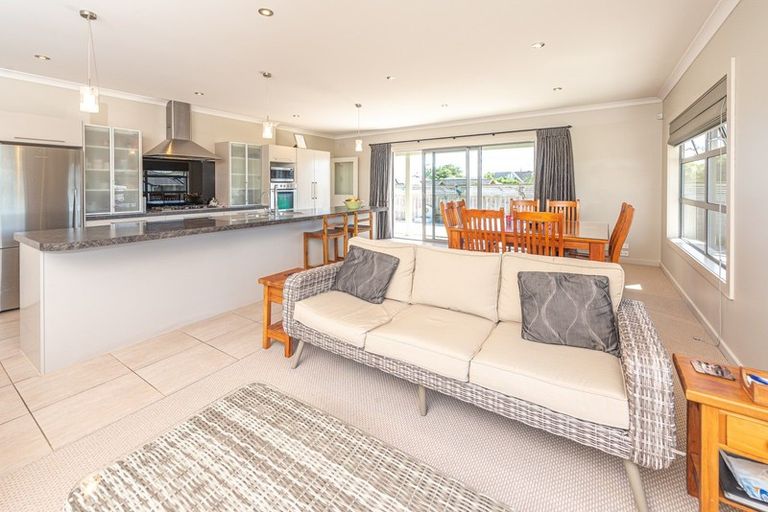 Photo of property in 4 Lithgow Drive, Otamatea, Whanganui, 4500