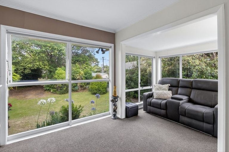 Photo of property in 100 Alexander Road, Raumati Beach, Paraparaumu, 5032