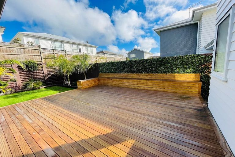 Photo of property in 20 Samuel Cassidy Avenue, Swanson, Auckland, 0614