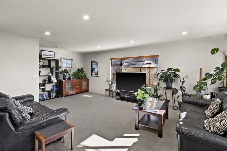 Photo of property in 24 Mcnaughton Place, Onekawa, Napier, 4110