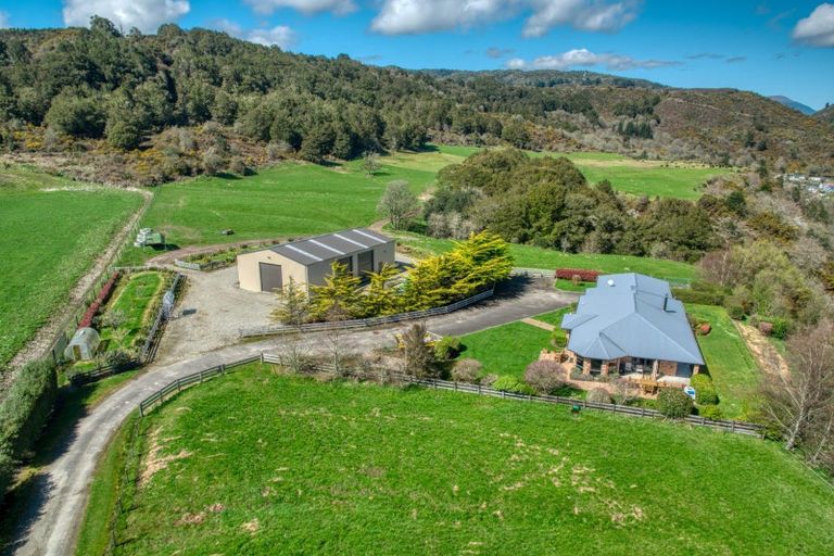 Photo of property in 22 Butts Road, Reefton, 7830