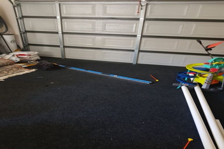 Photo of property in 70 Westgate Drive, Massey, Auckland, 0614