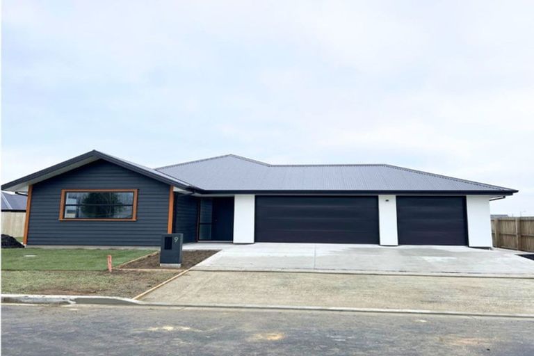 Photo of property in 9 Lunn Crescent, Leeston, 7632