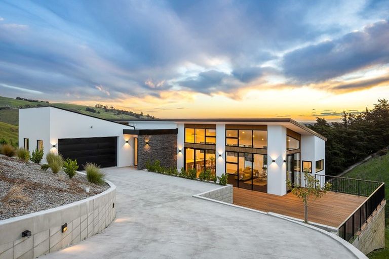 Photo of property in 8 Kapuka Lane, Kennedys Bush, Christchurch, 8025