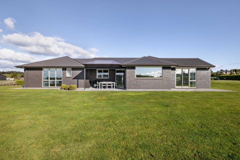 Photo of property in 10 Betty May Drive, Pyes Pa, Tauranga, 3173