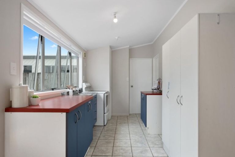 Photo of property in 1208b Papamoa Beach Road, Papamoa Beach, Papamoa, 3118