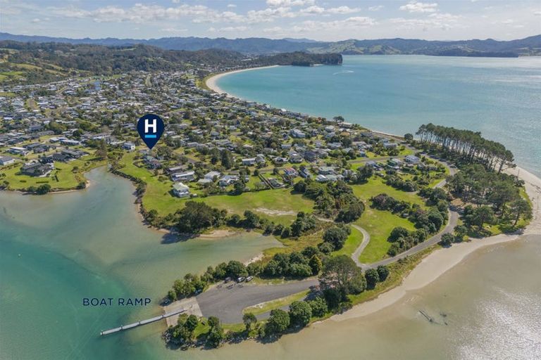 Photo of property in 63 Oyster Drive, Cooks Beach, Whitianga, 3591