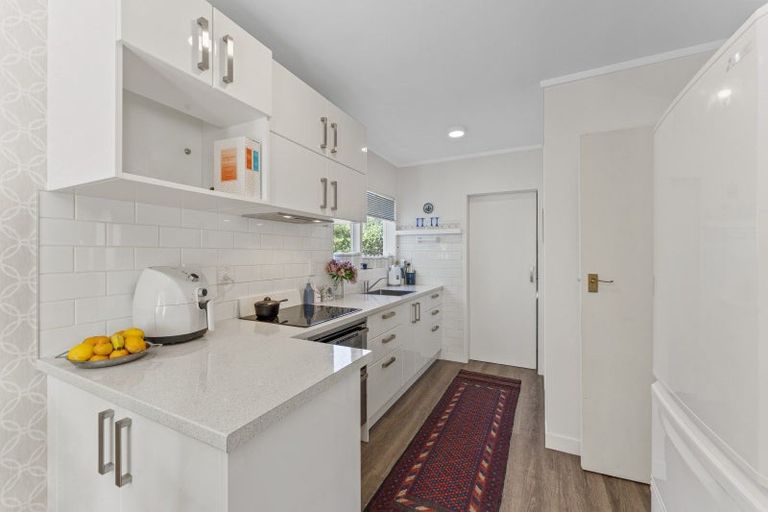 Photo of property in 11/354 Muritai Road, Eastbourne, Lower Hutt, 5013