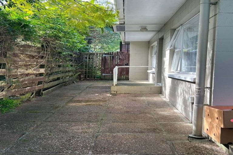 Photo of property in 2/56 Lynden Avenue, Hillcrest, Auckland, 0627