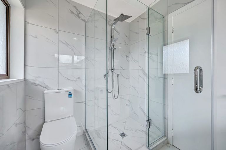 Photo of property in 12 Huber Street, Weymouth, Auckland, 2103