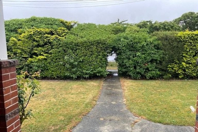 Photo of property in 2 Thornton Street, Darfield, 7510