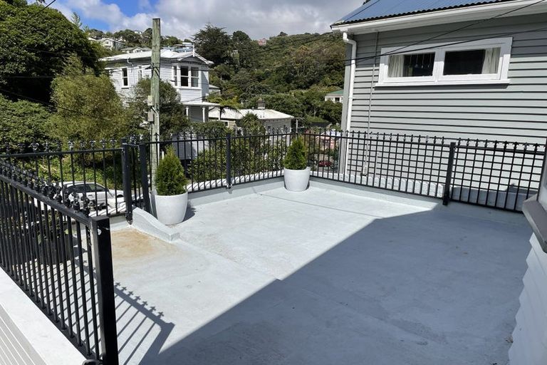 Photo of property in 9 Adams Terrace, Aro Valley, Wellington, 6021