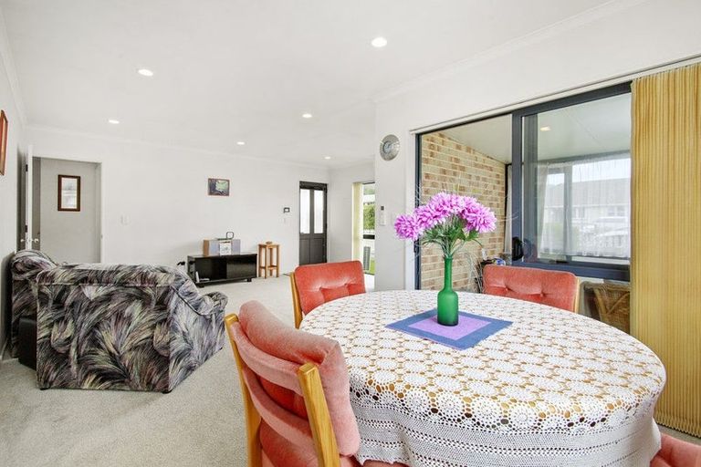 Photo of property in 1/157 Main Road, Tawa, Wellington, 5028