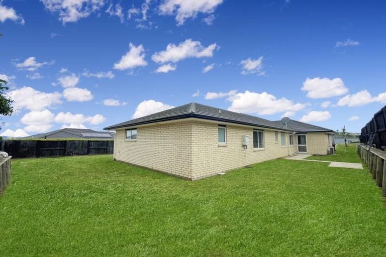 Photo of property in 12 Rigg Place, Flagstaff, Hamilton, 3210