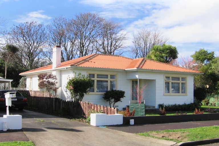 Photo of property in 5 Manuka Street, Hokowhitu, Palmerston North, 4410