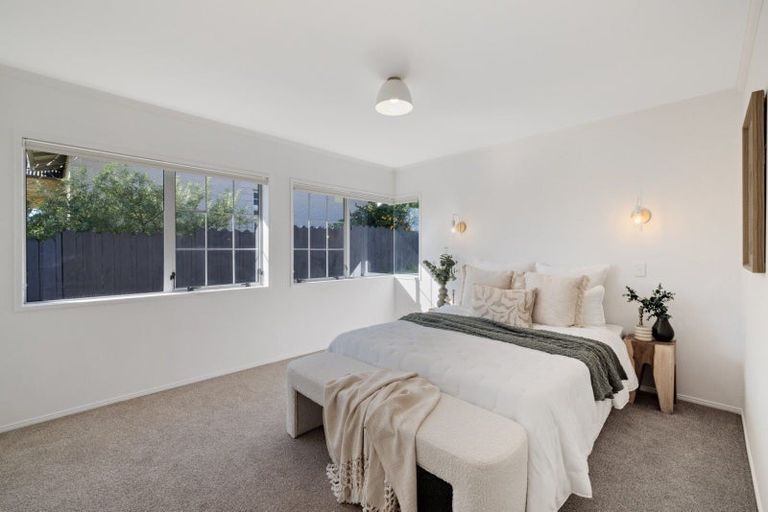 Photo of property in 384b Devonport Road, Tauranga South, Tauranga, 3112