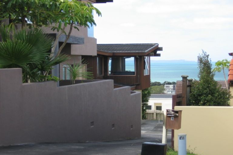 Photo of property in 2/1 Midway Avenue, Castor Bay, Auckland, 0620