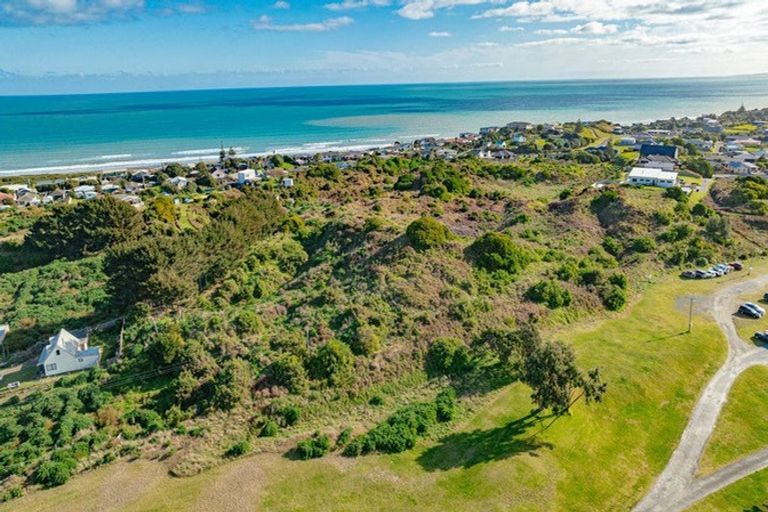 Photo of property in 47 Golf Vue Place, Castlecliff, Wanganui, 4501