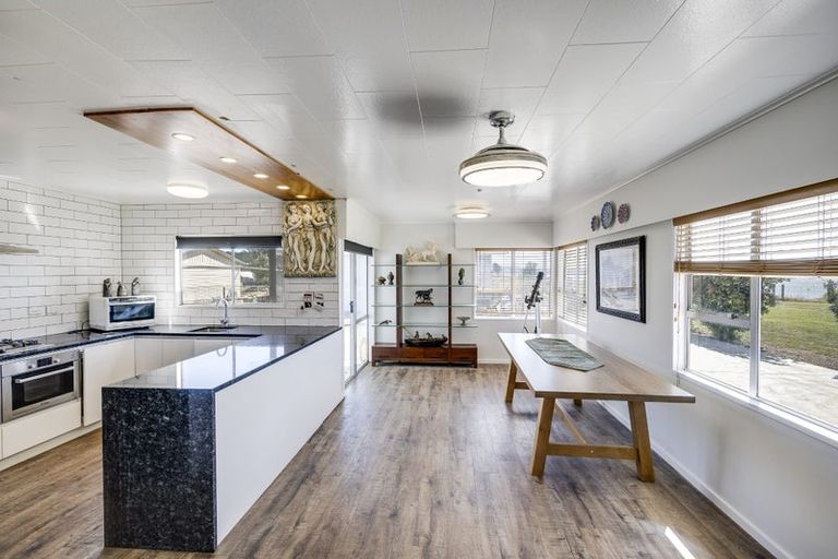 Photo of property in 43 North Shore Road, Eskdale, Napier, 4182