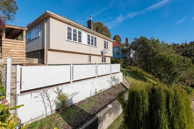 Photo of property in 111 Emano Street, Toi Toi, Nelson, 7010