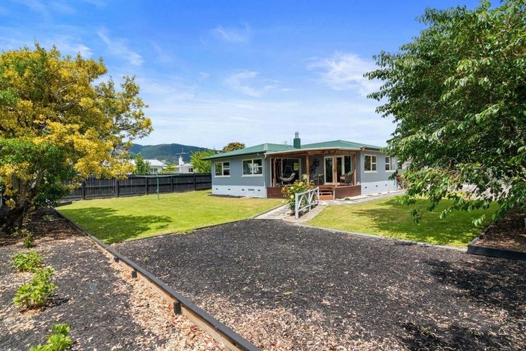 Photo of property in 65 Songer Street, Stoke, Nelson, 7011