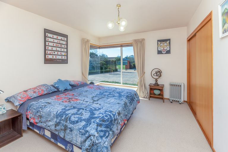 Photo of property in 43 Gladstone Road, Woodend, 7610